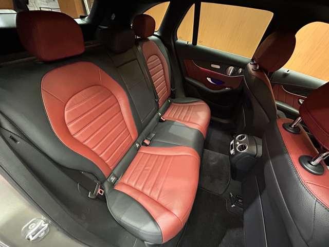 ＧＬＣ ＧＬＣ３００　４マチック　ＡＭＧライン　レザーエクスクルーシブＰＫＧ　パノラマＳＲ　純正ナビ　３６０°カメラ　ＡＣＣ　ＨＵＤ　シートヒーター　パワーシート　ＬＥＤヘッドライト　ハイビームアシスト　電動リアゲート　アンビエントライト（8枚目）