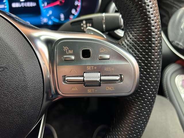 ＧＬＣ ＧＬＣ３００　４マチック　ＡＭＧライン　レザーエクスクルーシブＰＫＧ　パノラマＳＲ　純正ナビ　３６０°カメラ　ＡＣＣ　ＨＵＤ　シートヒーター　パワーシート　ＬＥＤヘッドライト　ハイビームアシスト　電動リアゲート　アンビエントライト（22枚目）