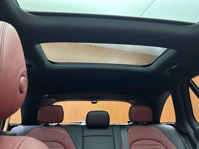 ＧＬＣ ＧＬＣ３００　４マチック　ＡＭＧライン　レザーエクスクルーシブＰＫＧ　パノラマＳＲ　純正ナビ　３６０°カメラ　ＡＣＣ　ＨＵＤ　シートヒーター　パワーシート　ＬＥＤヘッドライト　ハイビームアシスト　電動リアゲート　アンビエントライト（35枚目）