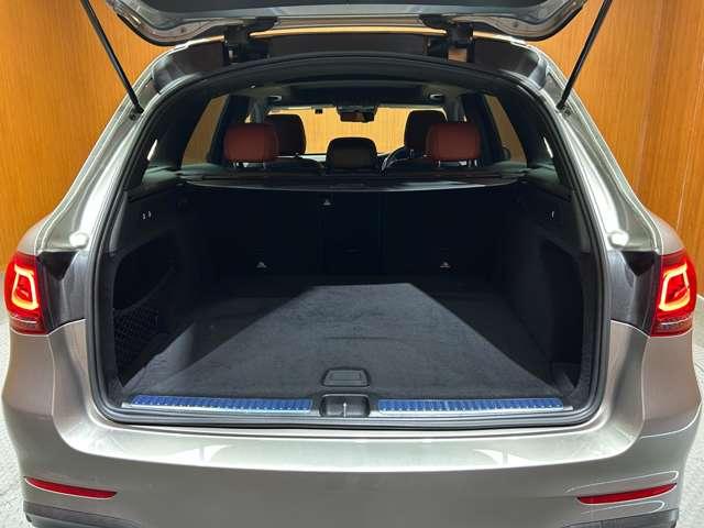 ＧＬＣ ＧＬＣ３００　４マチック　ＡＭＧライン　レザーエクスクルーシブＰＫＧ　パノラマＳＲ　純正ナビ　３６０°カメラ　ＡＣＣ　ＨＵＤ　シートヒーター　パワーシート　ＬＥＤヘッドライト　ハイビームアシスト　電動リアゲート　アンビエントライト（49枚目）