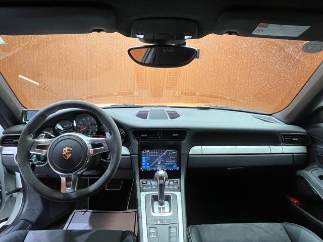 911 911GT3 ナビ TV バックカメラ Bluetooth接続 ハーフレザーシート パワーシート スポーツエキゾースト キーレス HIDヘッドライト オートライト 20インチAW ETC サーキット走行なし(4枚目)