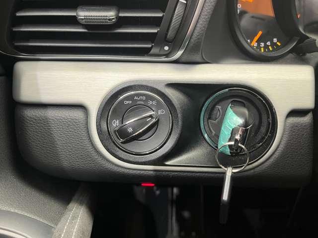 911 911GT3 ナビ TV バックカメラ Bluetooth接続 ハーフレザーシート パワーシート スポーツエキゾースト キーレス HIDヘッドライト オートライト 20インチAW ETC サーキット走行なし(22枚目)