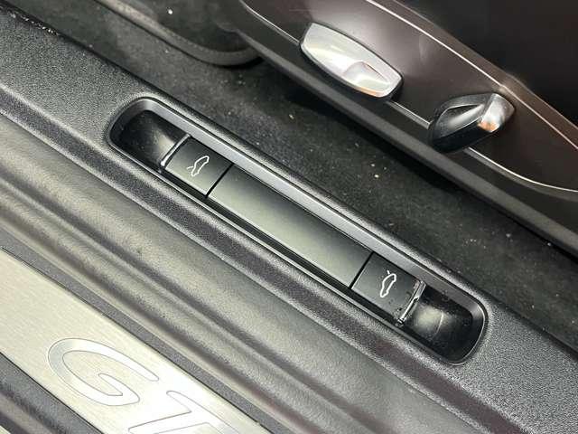 911 911GT3 ナビ TV バックカメラ Bluetooth接続 ハーフレザーシート パワーシート スポーツエキゾースト キーレス HIDヘッドライト オートライト 20インチAW ETC サーキット走行なし(24枚目)