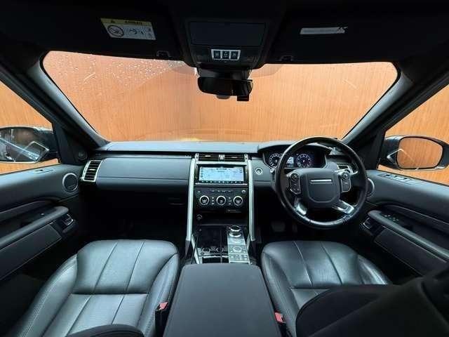 ＬＩＢＥＲＡＬＡは、輸入車選びの新たなスタイルを提案するインポート・セレクト・ブランドです。オーナー様となる方がクルマから直接感じる感性を第一にした、最良の一台との出会いをコーディネートいたします。