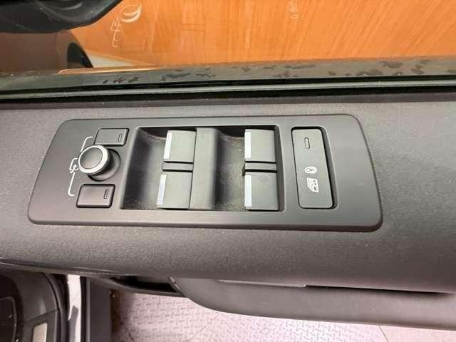 ＬＩＢＥＲＡＬＡでは安心してお乗りいただける輸入車を全国のお客様にご提案、ご提供してまいります。