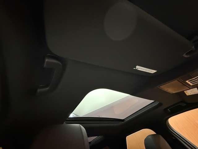 ＬＩＢＥＲＡＬＡの名前の由来はラテン語で「ｌｉｂｅｒａ：自由」と「ａｌａ：翼」を意味し、それらを組合せた造語です。自由な翼を得て思う存分人生を謳歌して欲しいという願いが込められています。