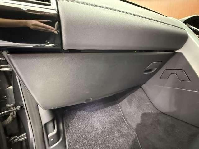 ＬＩＢＥＲＡＬＡの名前の由来はラテン語で「ｌｉｂｅｒａ：自由」と「ａｌａ：翼」を意味し、それらを組合せた造語です。自由な翼を得て思う存分人生を謳歌して欲しいという願いが込められています。