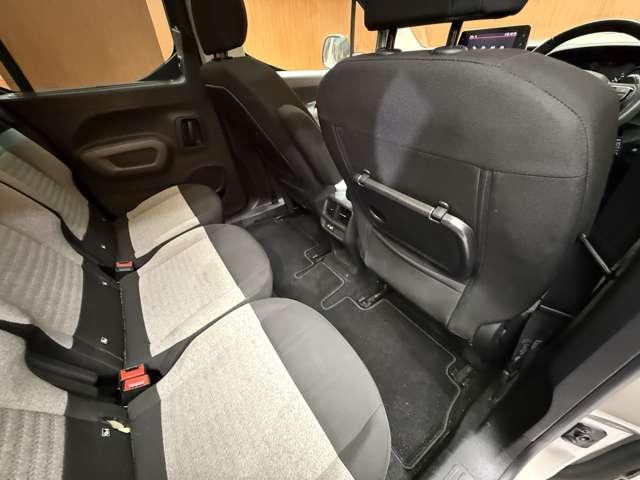 ベルランゴ シャイン　パノラマルーフ　ＡＣＣ　ディスプレイオーディオ　バックカメラ　ＣａｒＰｌａｙ　Ｂｌｕｅｔｏｏｔｈ接続　パドルシフト　純正１６インチＡＷ　ＥＴＣ　プッシュスタート　衝突軽減Ｂ　ＬＫＡ　ＢＳＭ（8枚目）