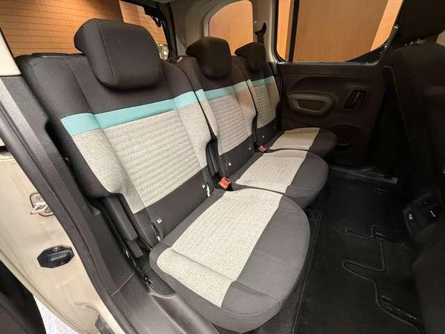 ベルランゴ シャイン　パノラマルーフ　ＡＣＣ　ディスプレイオーディオ　バックカメラ　ＣａｒＰｌａｙ　Ｂｌｕｅｔｏｏｔｈ接続　パドルシフト　純正１６インチＡＷ　ＥＴＣ　プッシュスタート　衝突軽減Ｂ　ＬＫＡ　ＢＳＭ（9枚目）