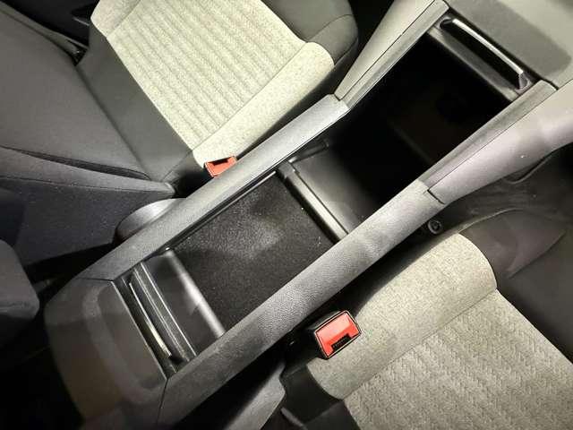 ベルランゴ シャイン　パノラマルーフ　ＡＣＣ　ディスプレイオーディオ　バックカメラ　ＣａｒＰｌａｙ　Ｂｌｕｅｔｏｏｔｈ接続　パドルシフト　純正１６インチＡＷ　ＥＴＣ　プッシュスタート　衝突軽減Ｂ　ＬＫＡ　ＢＳＭ（15枚目）