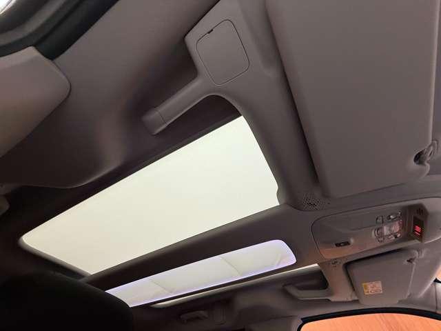 ベルランゴ シャイン　パノラマルーフ　ＡＣＣ　ディスプレイオーディオ　バックカメラ　ＣａｒＰｌａｙ　Ｂｌｕｅｔｏｏｔｈ接続　パドルシフト　純正１６インチＡＷ　ＥＴＣ　プッシュスタート　衝突軽減Ｂ　ＬＫＡ　ＢＳＭ（25枚目）