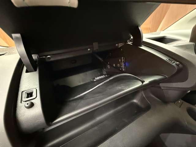 ベルランゴ シャイン　パノラマルーフ　ＡＣＣ　ディスプレイオーディオ　バックカメラ　ＣａｒＰｌａｙ　Ｂｌｕｅｔｏｏｔｈ接続　パドルシフト　純正１６インチＡＷ　ＥＴＣ　プッシュスタート　衝突軽減Ｂ　ＬＫＡ　ＢＳＭ（27枚目）