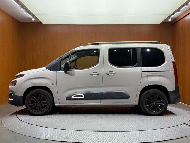 ベルランゴ シャイン　パノラマルーフ　ＡＣＣ　ディスプレイオーディオ　バックカメラ　ＣａｒＰｌａｙ　Ｂｌｕｅｔｏｏｔｈ接続　パドルシフト　純正１６インチＡＷ　ＥＴＣ　プッシュスタート　衝突軽減Ｂ　ＬＫＡ　ＢＳＭ（41枚目）