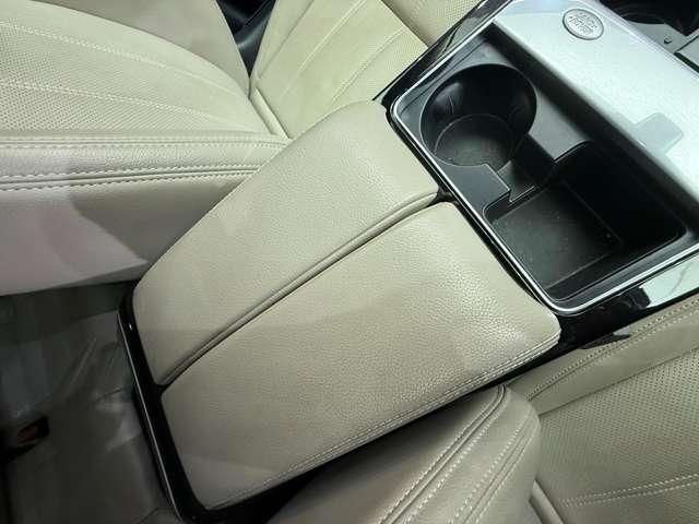 レンジローバーヴェラール プラス　特別仕様車　ＡＣＣ　純正ナビ　３６０°カメラ　レザーシート　シートヒーター　パワーシート　ＬＥＤヘッドライト　オートライト　電動リアゲート　純正１８インチＡＷ　ＥＴＣ　レーンキープアシスト（14枚目）