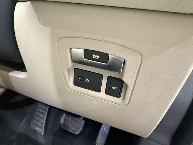 レンジローバーヴェラール プラス　特別仕様車　ＡＣＣ　純正ナビ　３６０°カメラ　レザーシート　シートヒーター　パワーシート　ＬＥＤヘッドライト　オートライト　電動リアゲート　純正１８インチＡＷ　ＥＴＣ　レーンキープアシスト（22枚目）