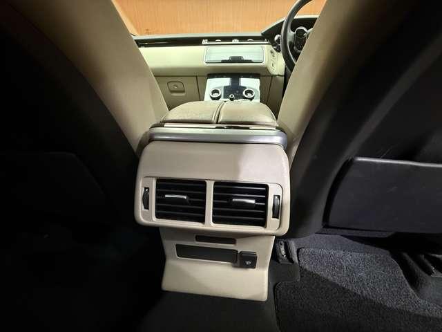 レンジローバーヴェラール プラス　特別仕様車　ＡＣＣ　純正ナビ　３６０°カメラ　レザーシート　シートヒーター　パワーシート　ＬＥＤヘッドライト　オートライト　電動リアゲート　純正１８インチＡＷ　ＥＴＣ　レーンキープアシスト（31枚目）