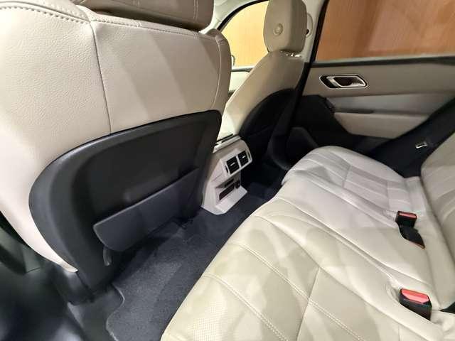 レンジローバーヴェラール プラス　特別仕様車　ＡＣＣ　純正ナビ　３６０°カメラ　レザーシート　シートヒーター　パワーシート　ＬＥＤヘッドライト　オートライト　電動リアゲート　純正１８インチＡＷ　ＥＴＣ　レーンキープアシスト（34枚目）