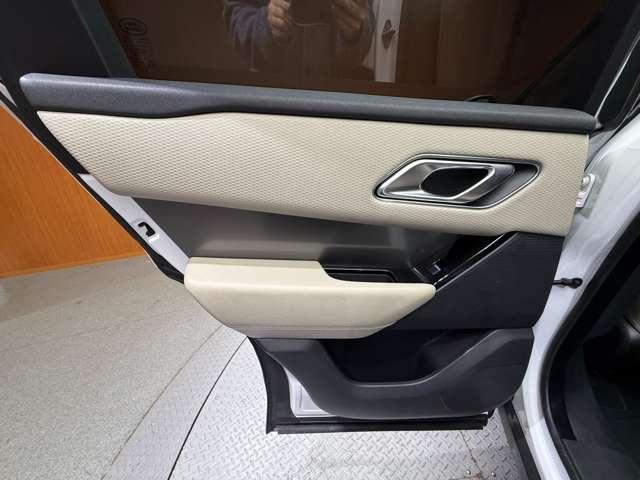 レンジローバーヴェラール プラス　特別仕様車　ＡＣＣ　純正ナビ　３６０°カメラ　レザーシート　シートヒーター　パワーシート　ＬＥＤヘッドライト　オートライト　電動リアゲート　純正１８インチＡＷ　ＥＴＣ　レーンキープアシスト（39枚目）