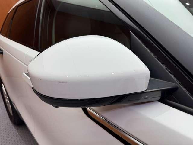 レンジローバーヴェラール プラス　特別仕様車　ＡＣＣ　純正ナビ　３６０°カメラ　レザーシート　シートヒーター　パワーシート　ＬＥＤヘッドライト　オートライト　電動リアゲート　純正１８インチＡＷ　ＥＴＣ　レーンキープアシスト（56枚目）