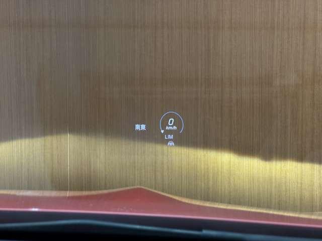 ＬＩＢＥＲＡＬＡの名前の由来はラテン語で「ｌｉｂｅｒａ：自由」と「ａｌａ：翼」を意味し、それらを組合せた造語です。自由な翼を得て思う存分人生を謳歌して欲しいという願いが込められています。