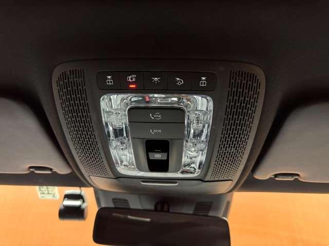 ＬＩＢＥＲＡＬＡの名前の由来はラテン語で「ｌｉｂｅｒａ：自由」と「ａｌａ：翼」を意味し、それらを組合せた造語です。自由な翼を得て思う存分人生を謳歌して欲しいという願いが込められています。