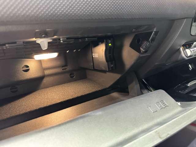 ＬＩＢＥＲＡＬＡの名前の由来はラテン語で「ｌｉｂｅｒａ：自由」と「ａｌａ：翼」を意味し、それらを組合せた造語です。自由な翼を得て思う存分人生を謳歌して欲しいという願いが込められています。