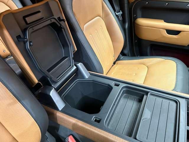 ディフェンダー １１０Ｘ　Ｄ３００　スライディングパノラミックルーフ　マトリクスＬＥＤヘッドライト　コンビレザーシート　コールドクライメートパック　３６０°カメラ　サイドステップ　エアサスペンション　ＡＣＣ　ＨＵＤ　シートヒーター（16枚目）