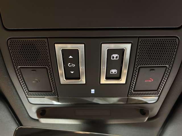 ディフェンダー １１０Ｘ　Ｄ３００　スライディングパノラミックルーフ　マトリクスＬＥＤヘッドライト　コンビレザーシート　コールドクライメートパック　３６０°カメラ　サイドステップ　エアサスペンション　ＡＣＣ　ＨＵＤ　シートヒーター（29枚目）