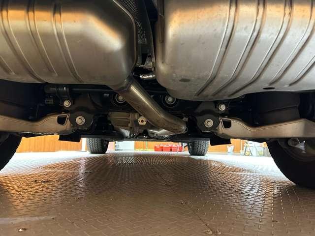 ディフェンダー １１０Ｘ　Ｄ３００　スライディングパノラミックルーフ　マトリクスＬＥＤヘッドライト　コンビレザーシート　コールドクライメートパック　３６０°カメラ　サイドステップ　エアサスペンション　ＡＣＣ　ＨＵＤ　シートヒーター（64枚目）