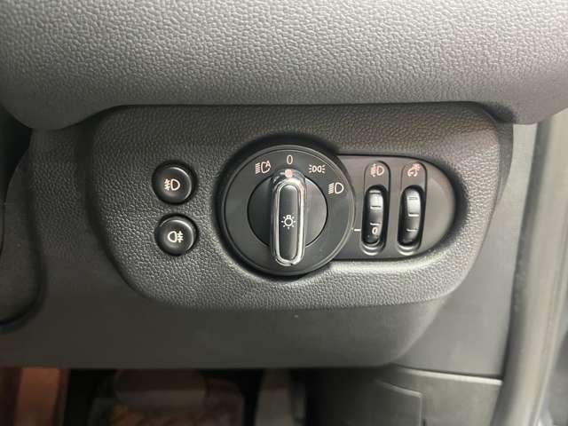 ＭＩＮＩ クーパーＳＤ　クラブマン　ペッパーＰＫＧ　ＡＣＣ　ナビ　Ｂカメラ　Ｂｌｕｅｔｏｏｔｈ接続　ＰＤＣ　コンフォートアクセス　ＬＥＤヘッドライト　ストレージコンパートメントＰＫＧ　エキサイトメントＰＫＧ　衝突軽減Ｂ　ミラー内蔵ＥＴＣ（26枚目）