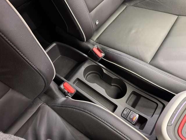 ルーテシア インテンス　テックパック　ＡＣＣ　黒革　ディスプレイオーディオ　ＢＯＳＥサウンド　３６０°　Ｂｌｕｅｔｏｏｔｈ接続　シートＨ　ステアリングヒーター　ＬＥＤライト　オートハイビーム　衝突軽減Ｂ　ＢＳＭ　ＬＫＡ　ＥＴＣ　ドラレコ（15枚目）