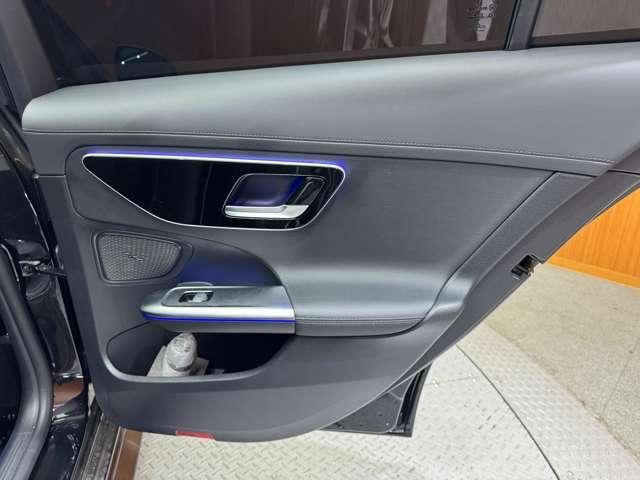 Cクラス C200アバンギャルド AMGライン パノラマSR レザーエクスクルーシブPKG ベーシックPKG リアアクスルステアリング 黒革 ACC HUD ARナビ TV 360°Bluetooth接続 シートヒーター アクティブパーキング(47枚目)