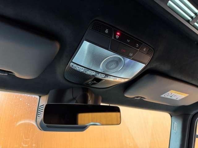 Ｇクラス Ｇ６３　ストロンガーザンタイムエディション　２５０台限定車　ＡＭＧエクスクルーシブパッケージ　サンルーフ　３６０°カメラ　ベンチレーション　シートヒーター　パワーシート　エキゾーストシステム　Ｂｕｒｍｅｓｔｅｒ　純正２２ＡＷ　アンビエントライト（31枚目）