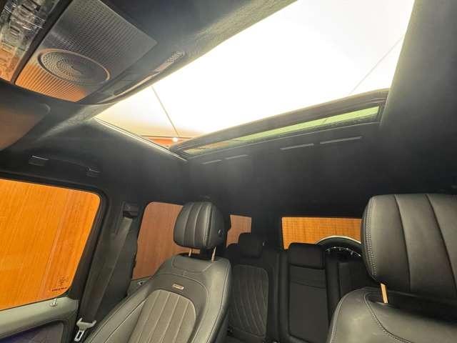 Ｇクラス Ｇ６３　ストロンガーザンタイムエディション　２５０台限定車　ＡＭＧエクスクルーシブパッケージ　サンルーフ　３６０°カメラ　ベンチレーション　シートヒーター　パワーシート　エキゾーストシステム　Ｂｕｒｍｅｓｔｅｒ　純正２２ＡＷ　アンビエントライト（34枚目）