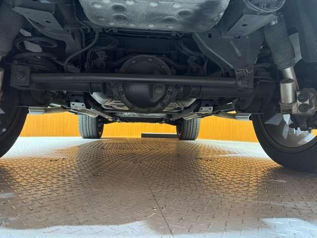 Ｇクラス Ｇ６３　ストロンガーザンタイムエディション　２５０台限定車　ＡＭＧエクスクルーシブパッケージ　サンルーフ　３６０°カメラ　ベンチレーション　シートヒーター　パワーシート　エキゾーストシステム　Ｂｕｒｍｅｓｔｅｒ　純正２２ＡＷ　アンビエントライト（68枚目）