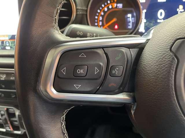 ジープ・ラングラーアンリミテッド サハラ　ＡＣＣ　黒革　ナビ　ＴＶ　Ｂカメラ　Ｂｌｕｅｔｏｏｔｈ接続　ＡＬＰＩＮＥスピーカー　シートＨ　ステアリングＨ　ＬＥＤヘッドライト　パークアシスト　衝突軽減Ｂ　ＢＳＭ　ワンオーナー　ドラレコ　ＥＴＣ（19枚目）