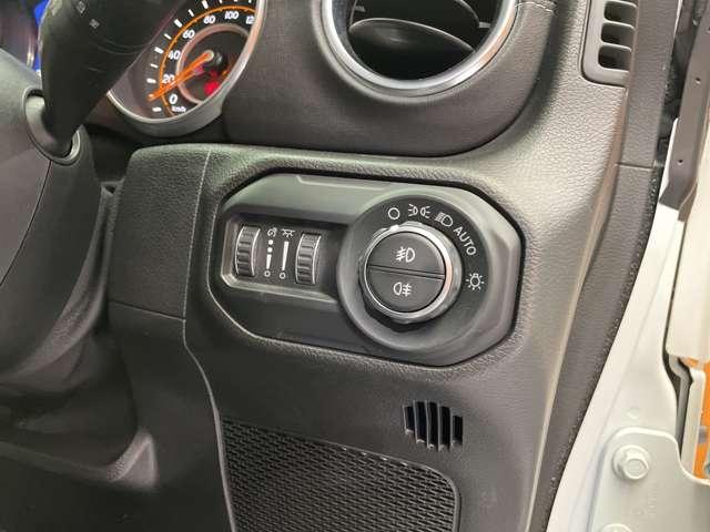 ジープ・ラングラーアンリミテッド サハラ　ＡＣＣ　黒革　ナビ　ＴＶ　Ｂカメラ　Ｂｌｕｅｔｏｏｔｈ接続　ＡＬＰＩＮＥスピーカー　シートＨ　ステアリングＨ　ＬＥＤヘッドライト　パークアシスト　衝突軽減Ｂ　ＢＳＭ　ワンオーナー　ドラレコ　ＥＴＣ（23枚目）