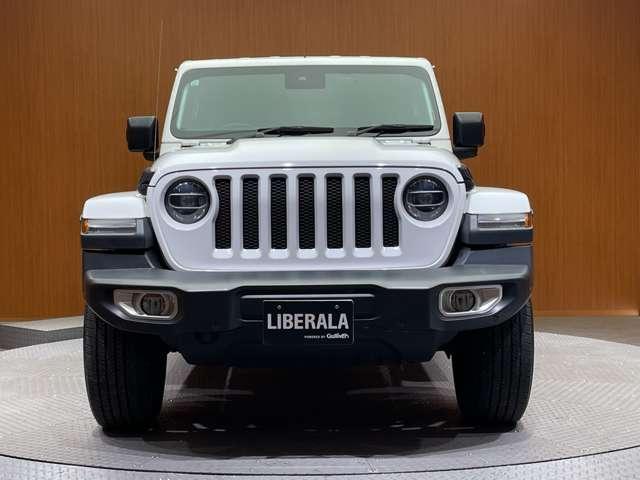 ジープ・ラングラーアンリミテッド サハラ　ＡＣＣ　黒革　ナビ　ＴＶ　Ｂカメラ　Ｂｌｕｅｔｏｏｔｈ接続　ＡＬＰＩＮＥスピーカー　シートＨ　ステアリングＨ　ＬＥＤヘッドライト　パークアシスト　衝突軽減Ｂ　ＢＳＭ　ワンオーナー　ドラレコ　ＥＴＣ（42枚目）