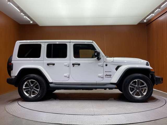 ジープ・ラングラーアンリミテッド サハラ　ＡＣＣ　黒革　ナビ　ＴＶ　Ｂカメラ　Ｂｌｕｅｔｏｏｔｈ接続　ＡＬＰＩＮＥスピーカー　シートＨ　ステアリングＨ　ＬＥＤヘッドライト　パークアシスト　衝突軽減Ｂ　ＢＳＭ　ワンオーナー　ドラレコ　ＥＴＣ（44枚目）