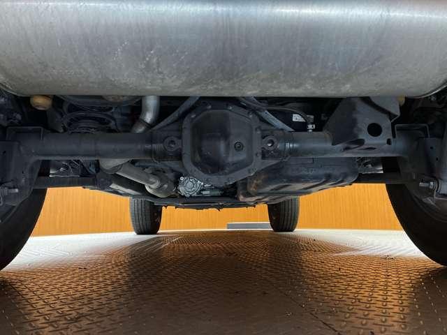 ジープ・ラングラーアンリミテッド サハラ　ＡＣＣ　黒革　ナビ　ＴＶ　Ｂカメラ　Ｂｌｕｅｔｏｏｔｈ接続　ＡＬＰＩＮＥスピーカー　シートＨ　ステアリングＨ　ＬＥＤヘッドライト　パークアシスト　衝突軽減Ｂ　ＢＳＭ　ワンオーナー　ドラレコ　ＥＴＣ（59枚目）