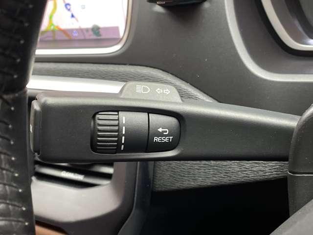 Ｖ４０ Ｄ４　インスクリプション　ＡＣＣ　黒革シート　ｈａｒｍａｎｋａｒｄｏｎサウンド　ナビ　Ｂカメラ　Ｂｌｕｅｔｏｏｔｈ接続　前席電動シート　ＬＥＤヘッドライト　パーキングしスト　衝突軽減ブレーキ　ＢＳＭ　ＬＫＡ　ドラレコ　ＥＴＣ（24枚目）