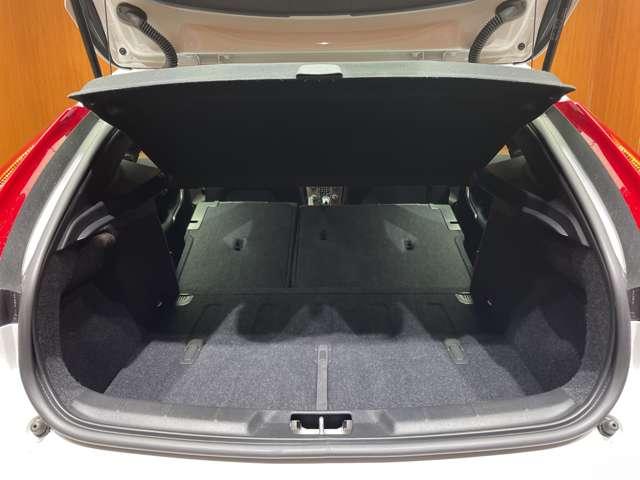 Ｖ４０ Ｄ４　インスクリプション　ＡＣＣ　黒革シート　ｈａｒｍａｎｋａｒｄｏｎサウンド　ナビ　Ｂカメラ　Ｂｌｕｅｔｏｏｔｈ接続　前席電動シート　ＬＥＤヘッドライト　パーキングしスト　衝突軽減ブレーキ　ＢＳＭ　ＬＫＡ　ドラレコ　ＥＴＣ（47枚目）