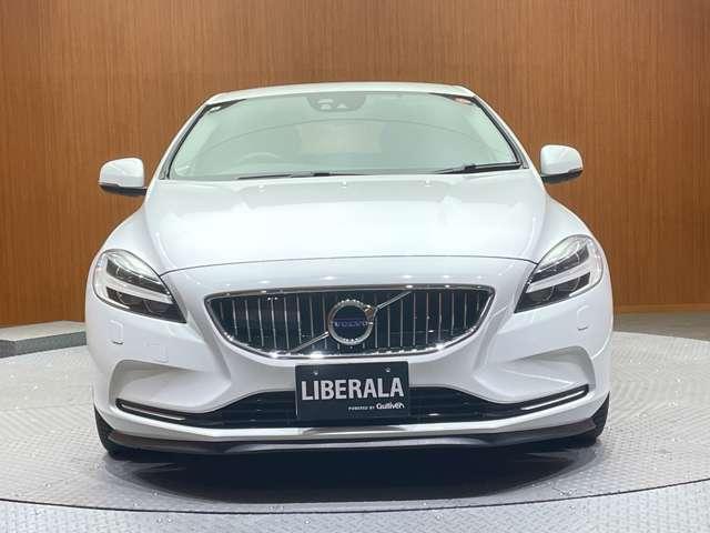 Ｖ４０ Ｄ４　インスクリプション　ＡＣＣ　黒革シート　ｈａｒｍａｎｋａｒｄｏｎサウンド　ナビ　Ｂカメラ　Ｂｌｕｅｔｏｏｔｈ接続　前席電動シート　ＬＥＤヘッドライト　パーキングしスト　衝突軽減ブレーキ　ＢＳＭ　ＬＫＡ　ドラレコ　ＥＴＣ（48枚目）