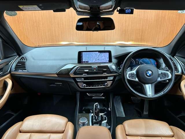 Ｘ３ ｘＤｒｉｖｅ　２０ｄ　Ｍスポーツハイラインパッケージ　ハイラインＰＫＧ　茶革シート　ＨＵＤ　ＡＣＣ　ナビ　ＴＶ　３６０°　Ｂｌｕｅｔｏｏｔｈ接続　電動リアゲート　電動シート　シートＨ　コンフォートアクセス　衝突軽減Ｂ　ＢＳＭ　ＬＫＡ　ドラレコ　ＥＴＣ（4枚目）