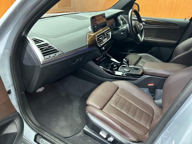 Ｘ３ ｘＤｒｉｖｅ　２０ｄ　Ｍスポーツ　茶革シート　ＡＣＣ　ナビ　地デジＴＶ　３６０°　Ｂｌｕｅｔｏｏｔｈ接続　ＣａｒＰｌａｙ　シートＨ　パーキングアシスト　パワーバックドア　ＬＥＤヘッドライト　　衝突軽減Ｂ　ＢＳＭ　ＬＫＡ　ワンオーナー（36枚目）