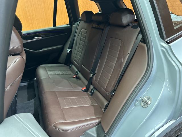 Ｘ３ ｘＤｒｉｖｅ　２０ｄ　Ｍスポーツ　茶革シート　ＡＣＣ　ナビ　地デジＴＶ　３６０°　Ｂｌｕｅｔｏｏｔｈ接続　ＣａｒＰｌａｙ　シートＨ　パーキングアシスト　パワーバックドア　ＬＥＤヘッドライト　　衝突軽減Ｂ　ＢＳＭ　ＬＫＡ　ワンオーナー（39枚目）