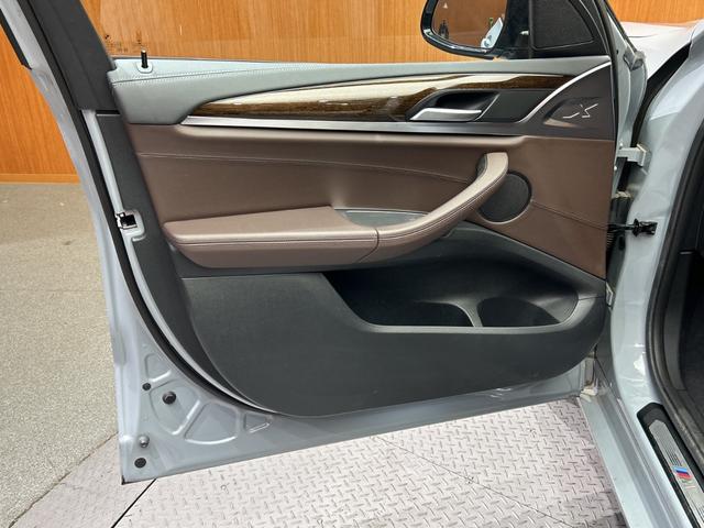 Ｘ３ ｘＤｒｉｖｅ　２０ｄ　Ｍスポーツ　茶革シート　ＡＣＣ　ナビ　地デジＴＶ　３６０°　Ｂｌｕｅｔｏｏｔｈ接続　ＣａｒＰｌａｙ　シートＨ　パーキングアシスト　パワーバックドア　ＬＥＤヘッドライト　　衝突軽減Ｂ　ＢＳＭ　ＬＫＡ　ワンオーナー（41枚目）