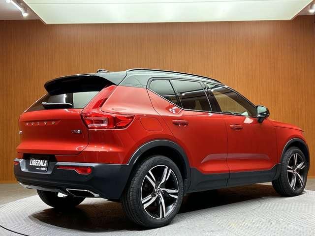 ＸＣ４０ Ｔ４　ＡＷＤ　Ｒデザイン　ＡＣＣ　純正ナビ　３６０°カメラ　ハーフレザーシート　パワーシート　シートヒーター　レーンアシスト　ブラインドスポット　パーキングアシスト　電動リアゲート　コーナーセンサー　オートライト　ドラレコ（53枚目）