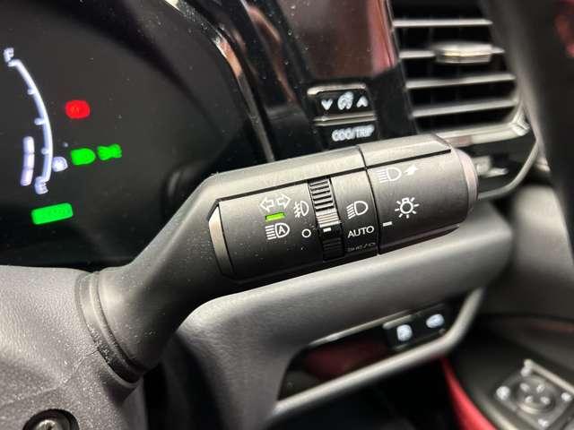 ＮＸ ＮＸ３５０ｈ　Ｆスポーツ　サンルーフ　ＡＣＣ　純正ナビ　３６０°カメラ　赤黒コンビレザーシート　ベンチレーション　シートヒーター　ステアリングヒーター　電動リアゲート　ＨＵＤ　オートホールド　ＥＴＣ　ドラレコ（25枚目）