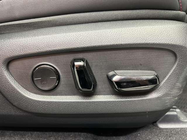 ＮＸ ＮＸ３５０ｈ　Ｆスポーツ　サンルーフ　ＡＣＣ　純正ナビ　３６０°カメラ　赤黒コンビレザーシート　ベンチレーション　シートヒーター　ステアリングヒーター　電動リアゲート　ＨＵＤ　オートホールド　ＥＴＣ　ドラレコ（28枚目）